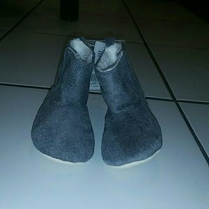 NWT Toddler Suede Fur Lined Velcro Boot